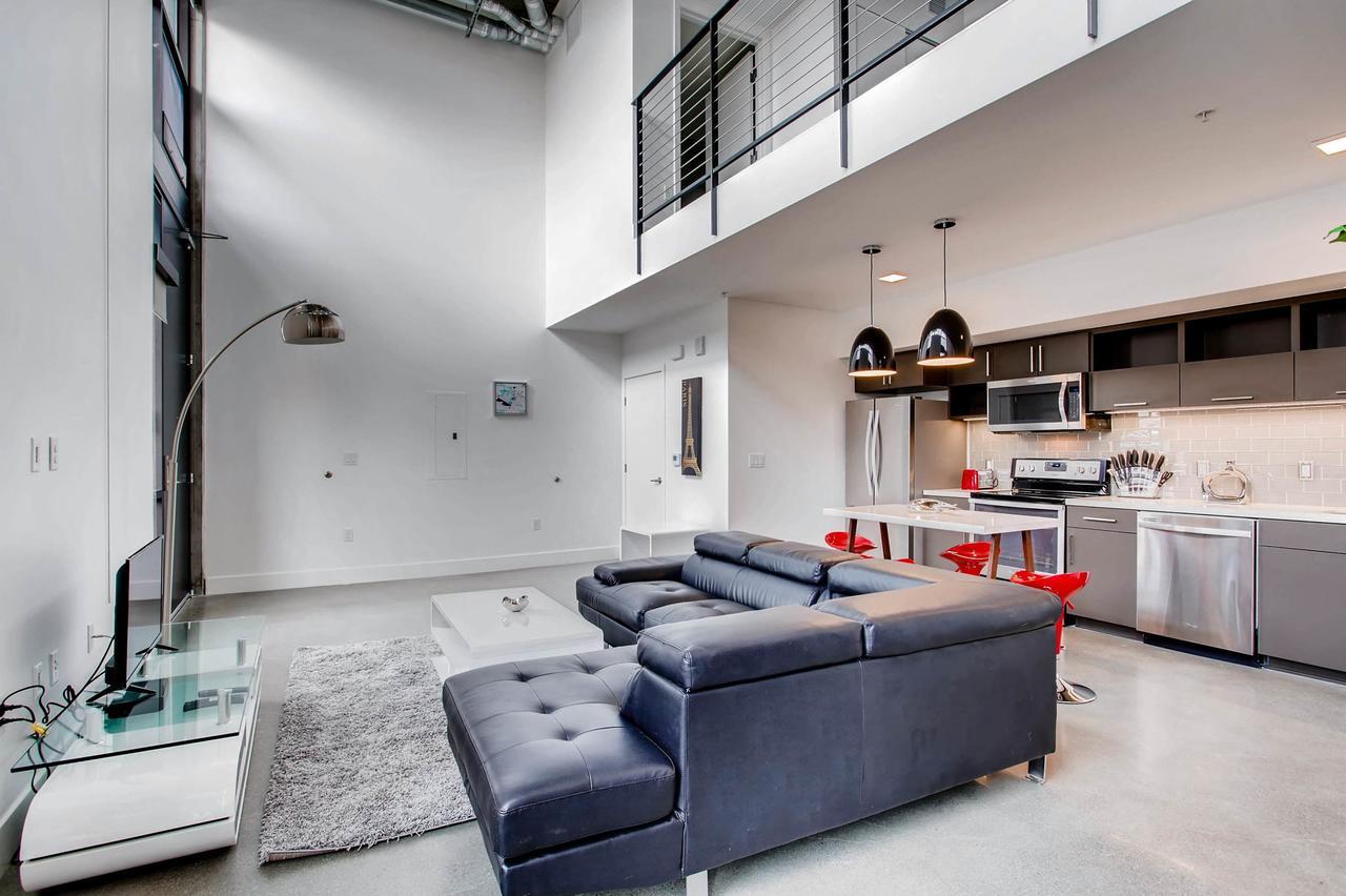 Amazing 1 Bedroom Loft W 1.5 Baths San Diego